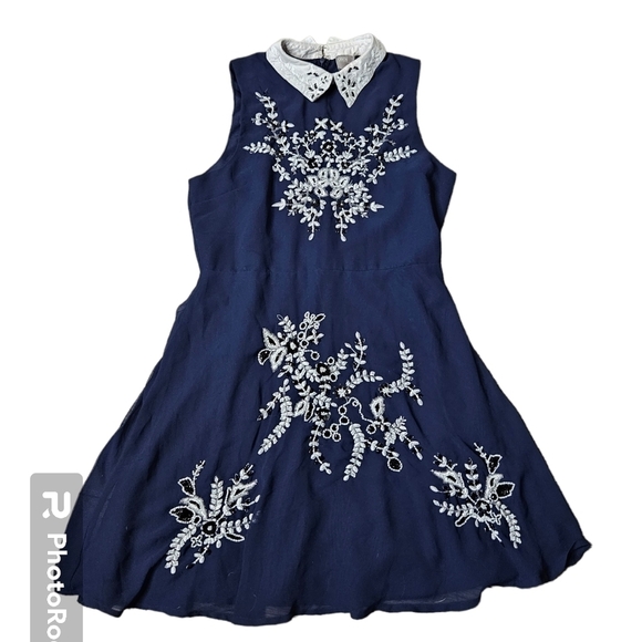 ASOS Skater Dress Embroidered Floral Beaded Sequin Mini With Collar Size 8 - Picture 3 of 12